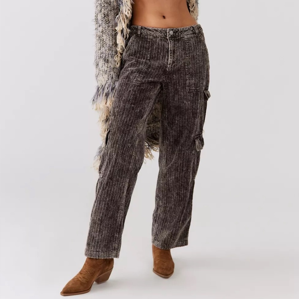 BDG Aydan Corduroy Acid-Wash Pant size 12